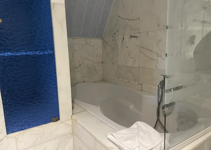 Le Winter Palace Prestigieux, Centre, Calme *